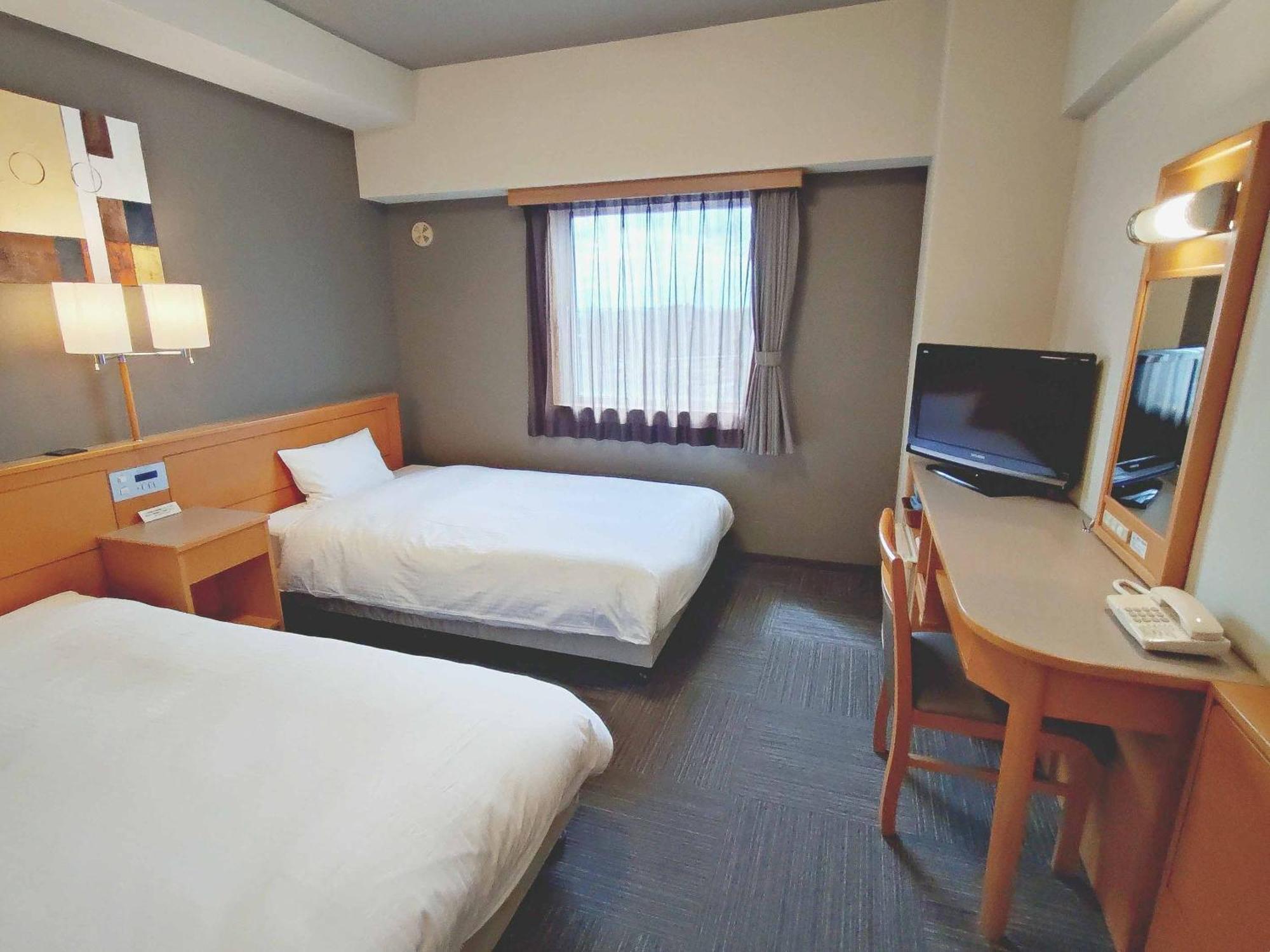 Hotel Route-Inn Toyokawa Inter Exterior foto